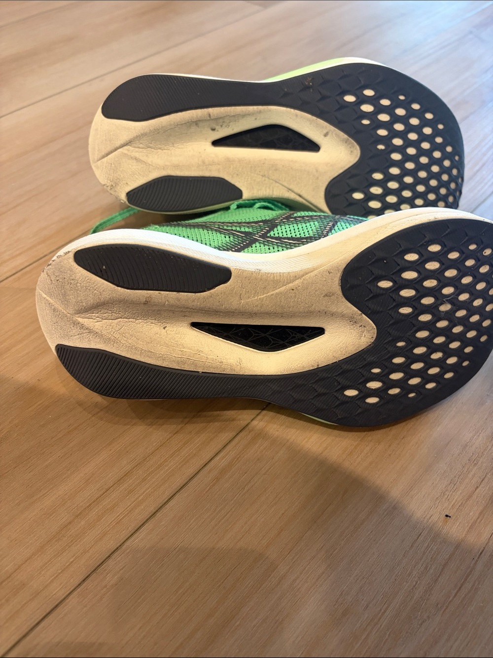ASICS magic speed 5 ✨ - Picture 2 of 3